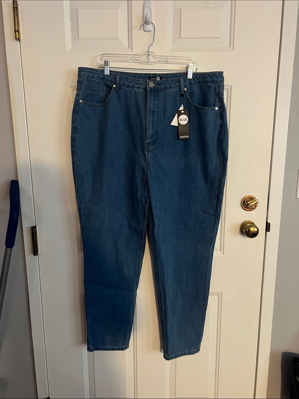 Boohoo High Waist Mom Jeans never been worn